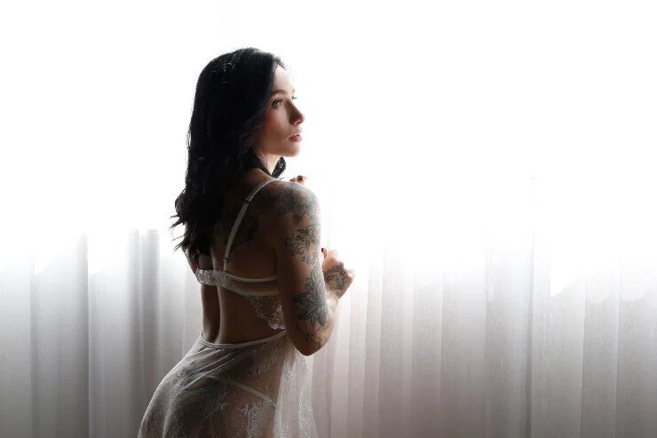 Bella Day profile banner