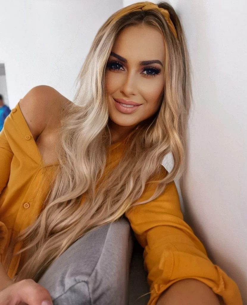 BELLA SUN creator profile