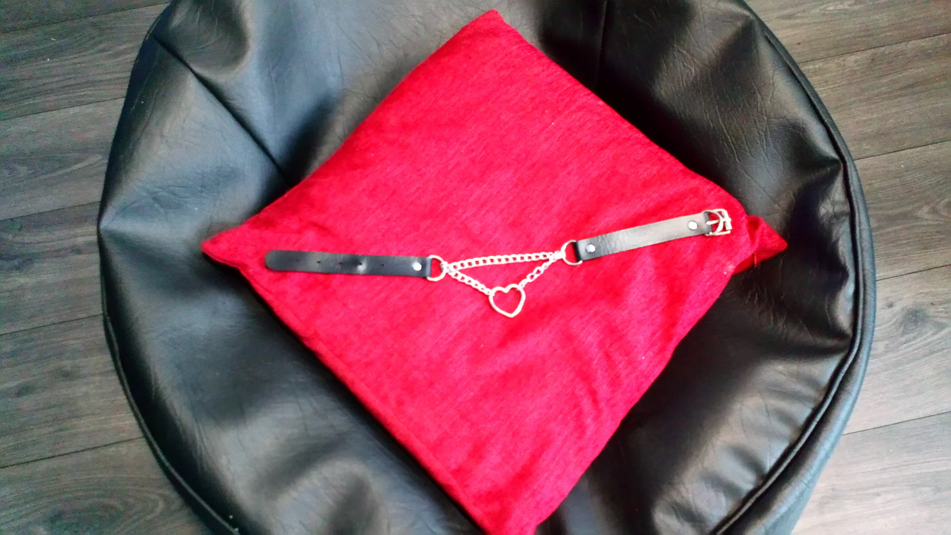 Totally Kink profile banner
