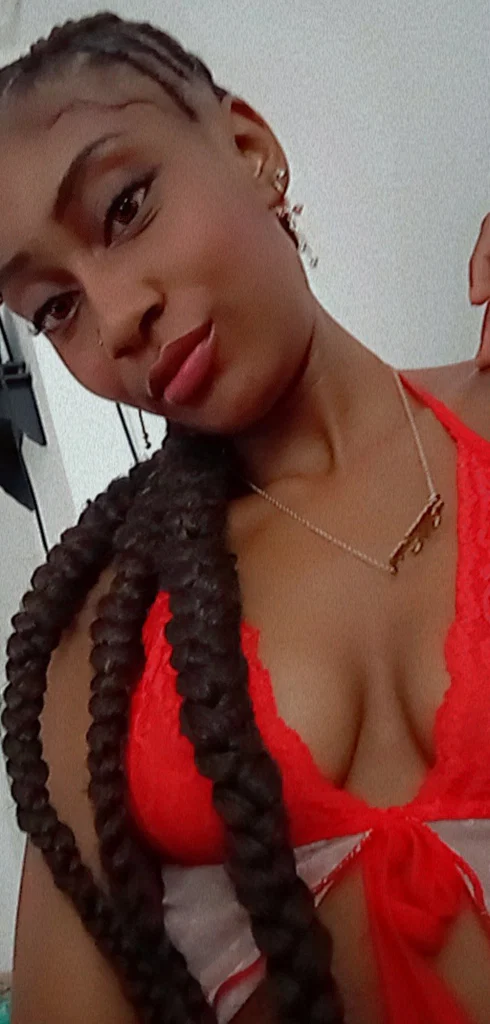 nicol valencia's avatar