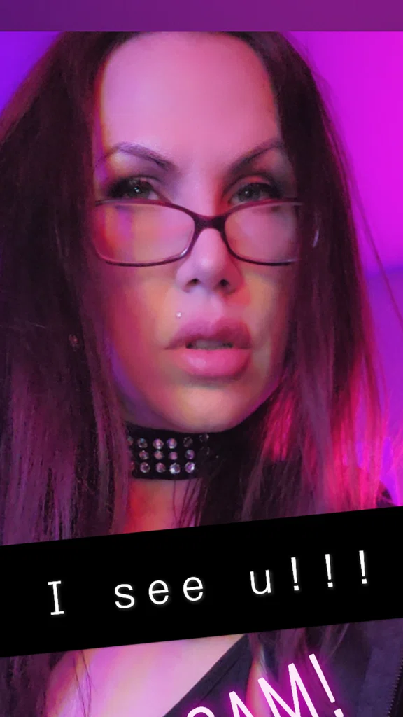 👑💋Emma_Frost💋👑ONLY FANS just $4.99 📱