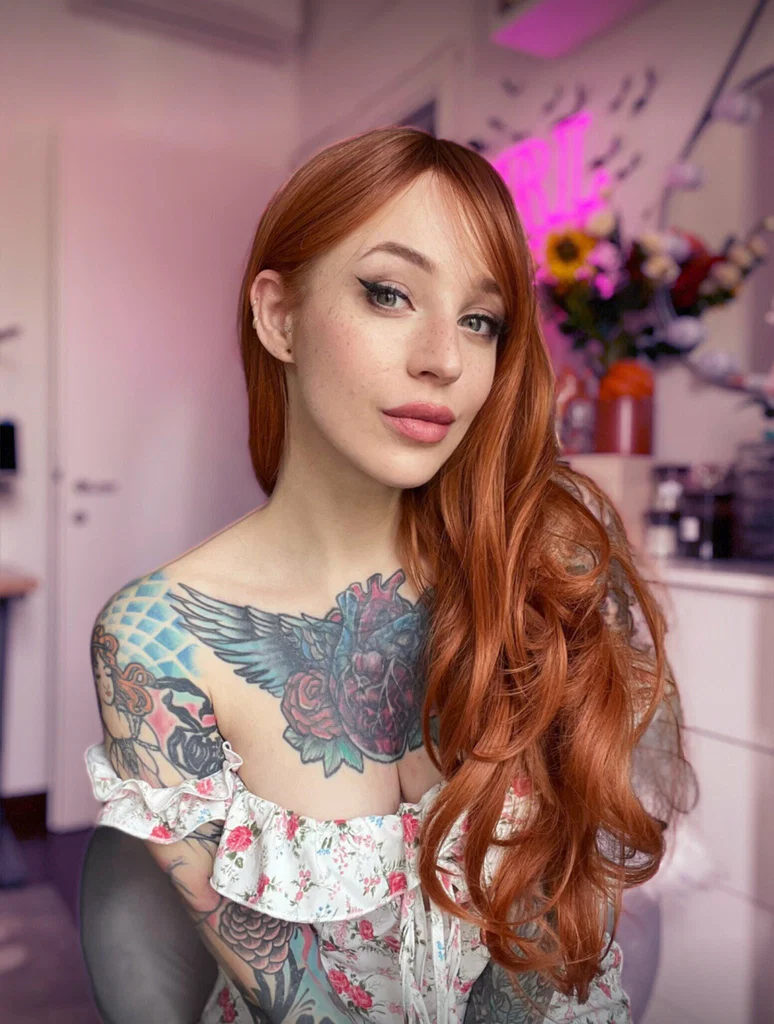 🎨Yana Sinner🦊 Tattooed Nerdy Redhead's avatar