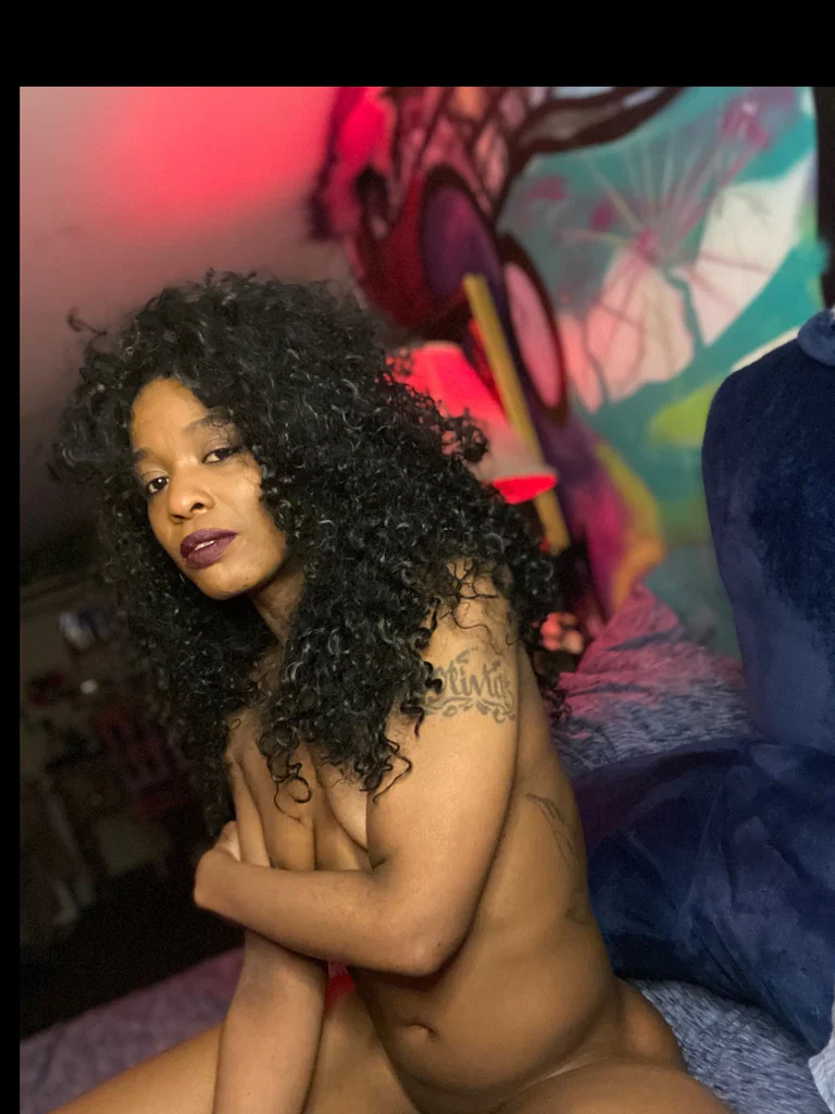 Bella Bold's avatar