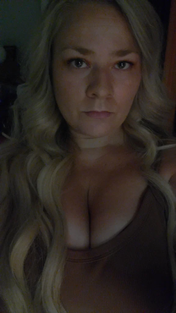 Blonde Temptress's avatar