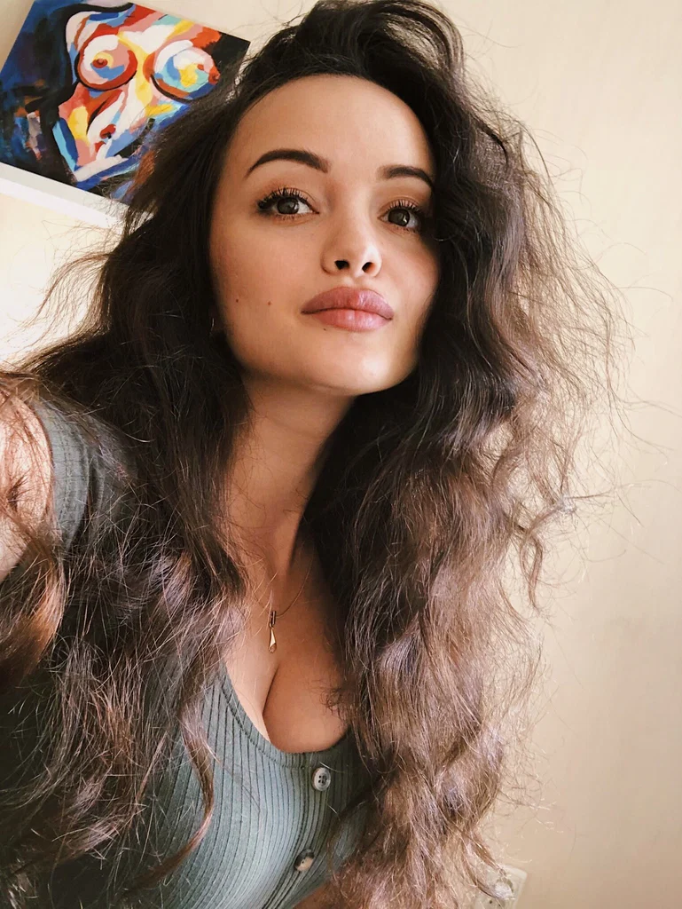 Rina Chipo's avatar