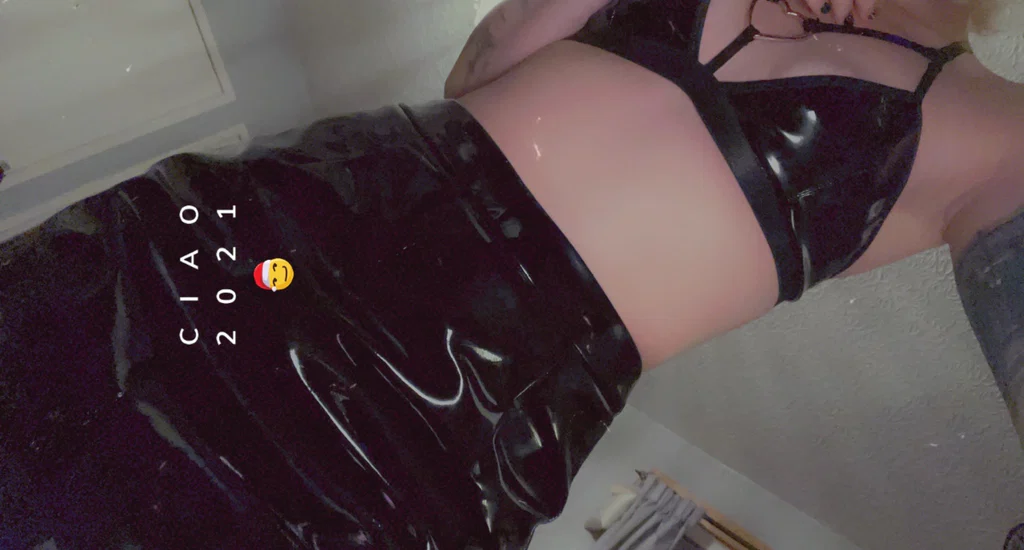 🖤Rhi🖤's avatar