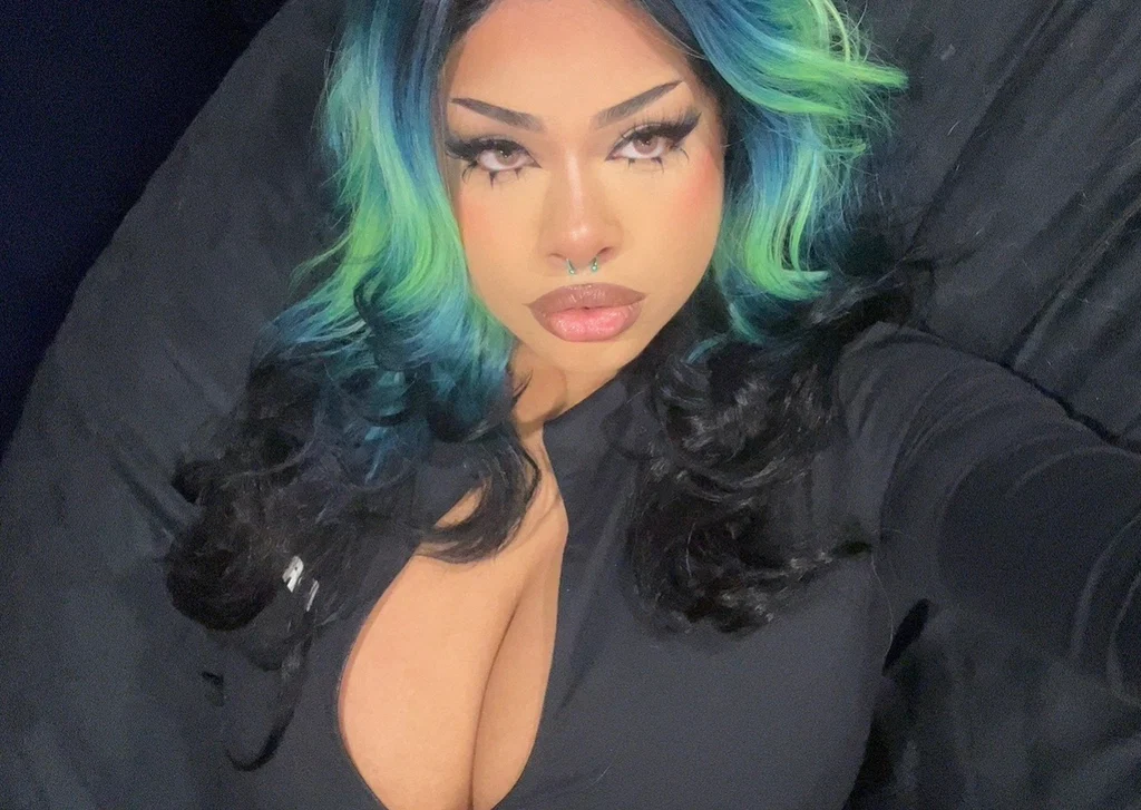 Lia's avatar