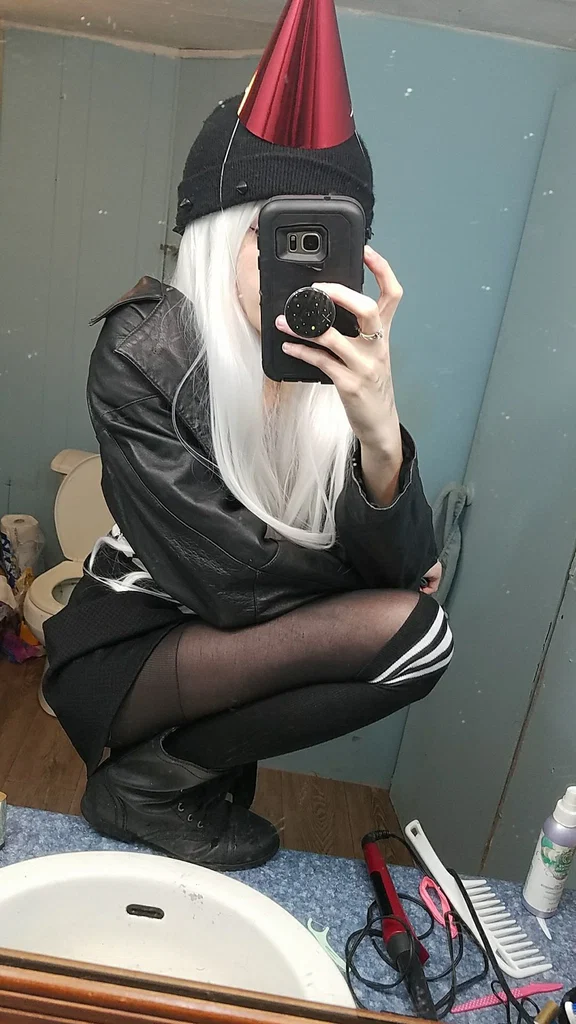 Astrid Lux's avatar