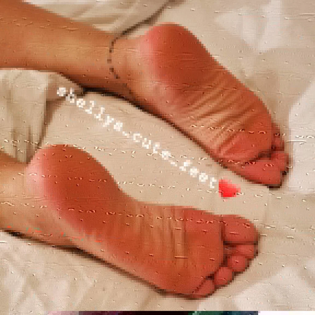 Shelly's cute feet 👣😍's avatar