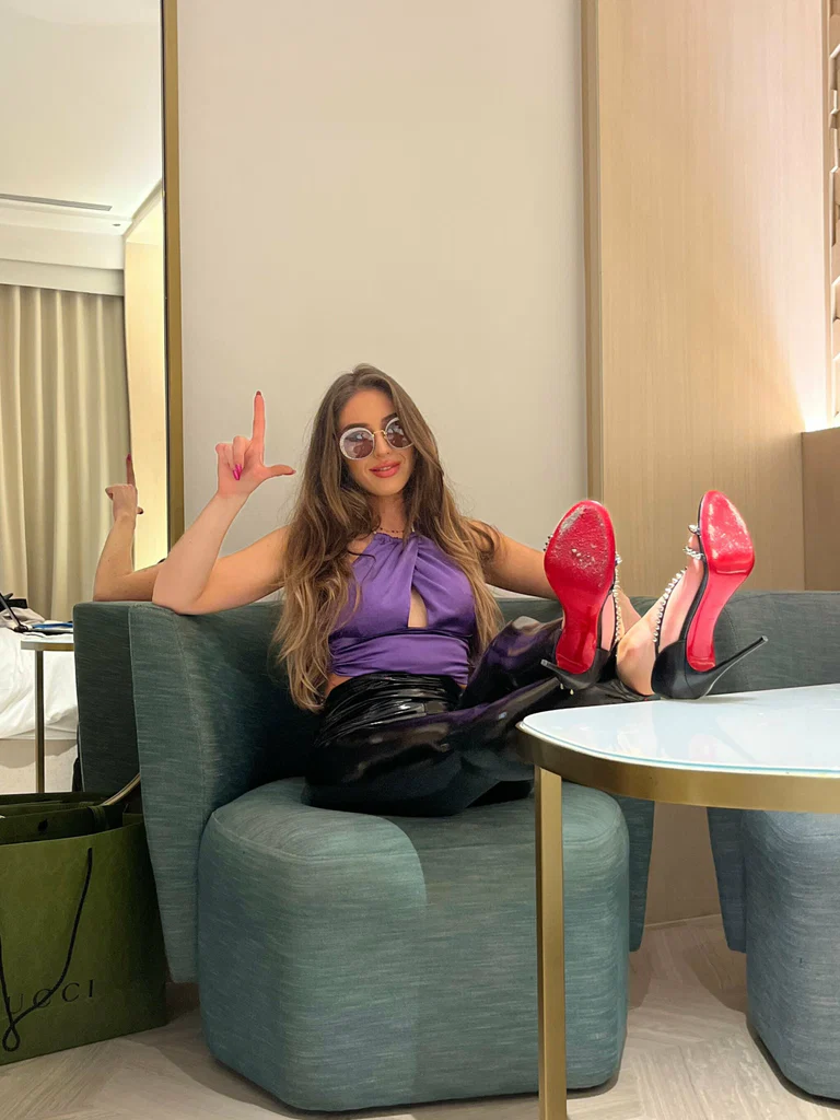 Goddess Bella's avatar