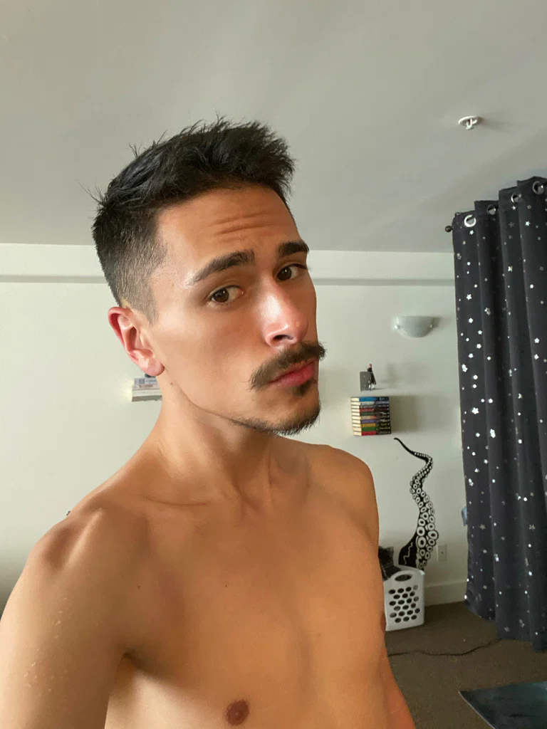Aris Aldo's avatar