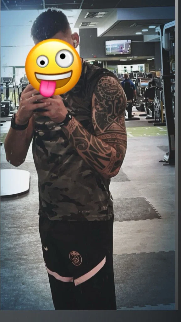 Dee
