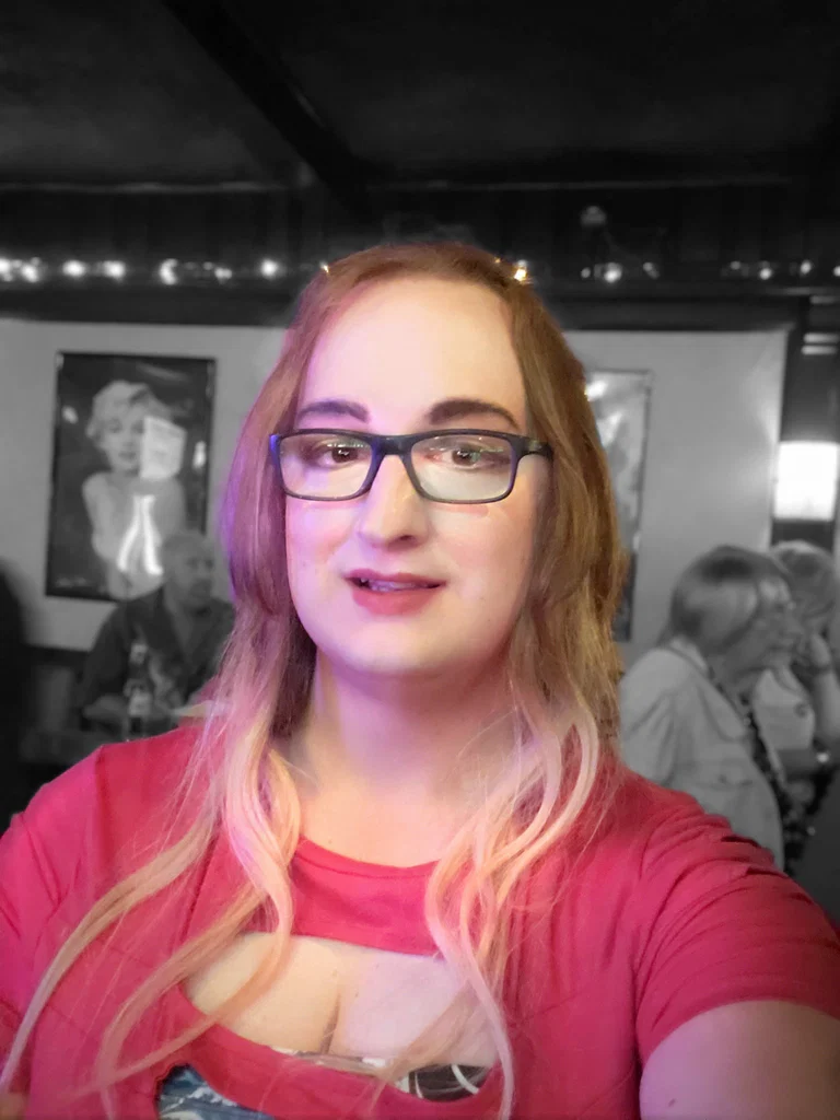 Joanie Fancy's avatar
