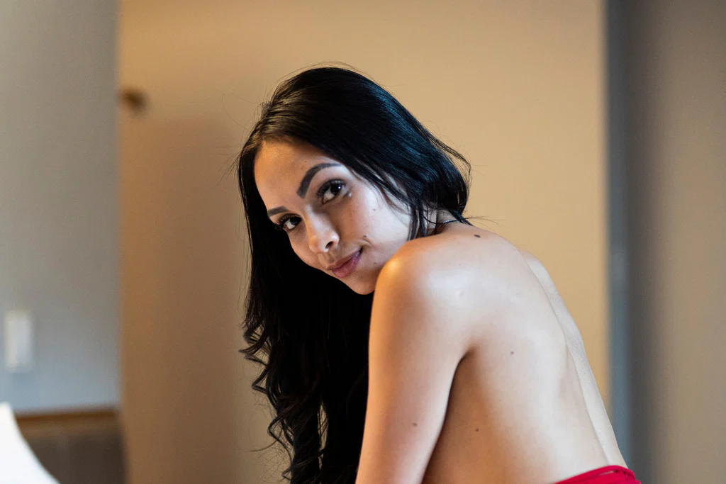 red latina hot