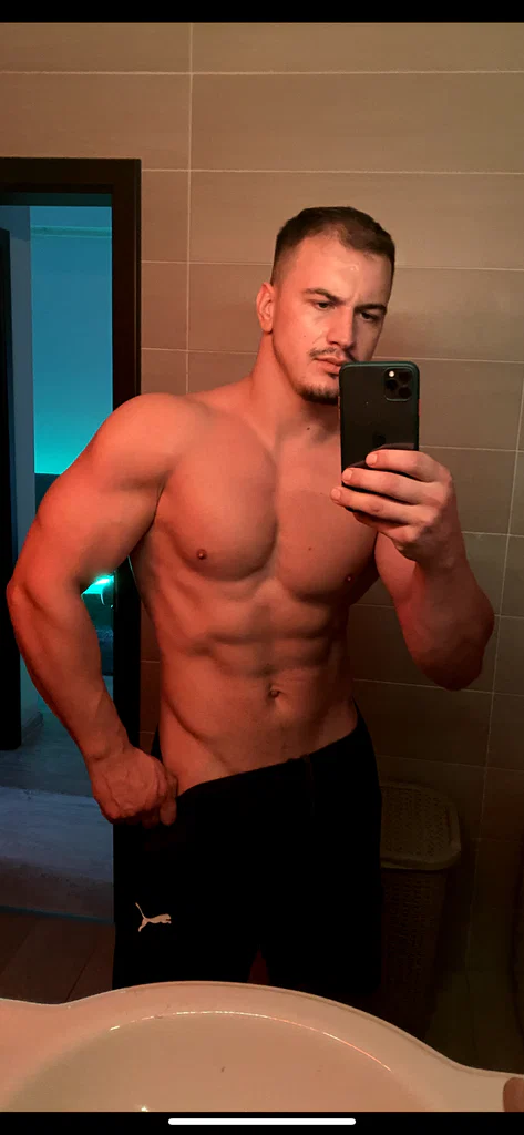 Tom's avatar