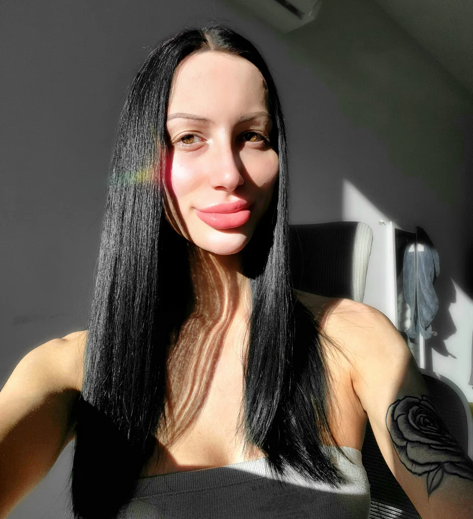 ivona's avatar