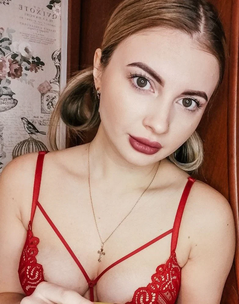 Marina Rose's avatar