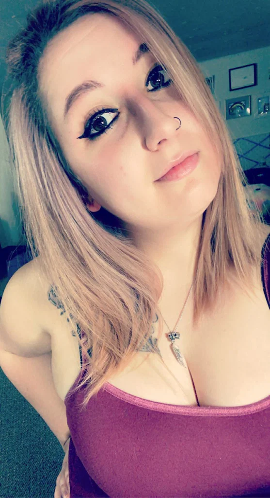 Ashley Reneé's avatar