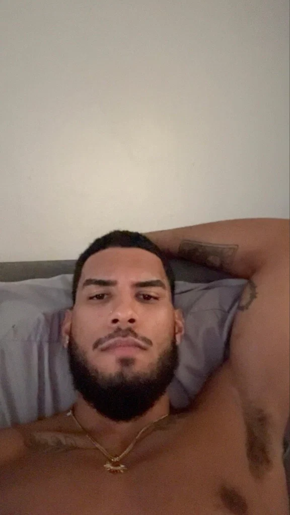 DJ