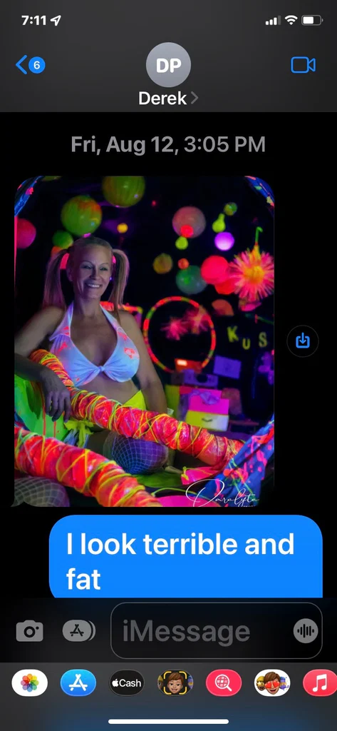 NeonVegasQueen's avatar