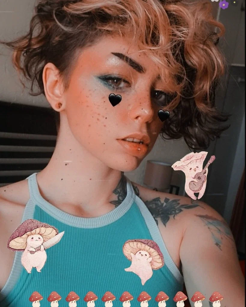 fae 🐇's avatar