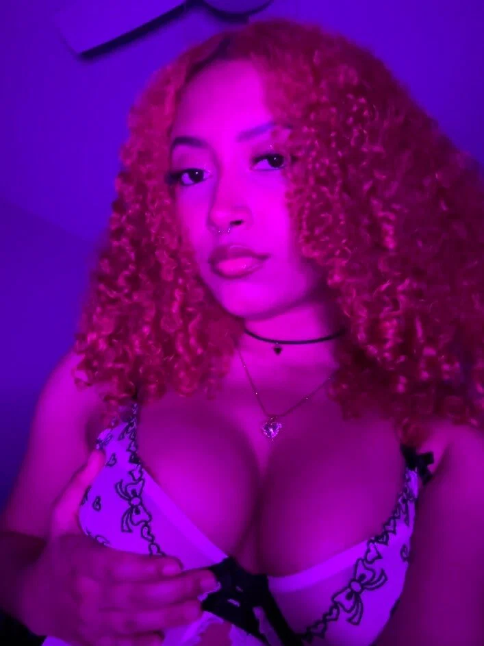 Zoë Akira's avatar