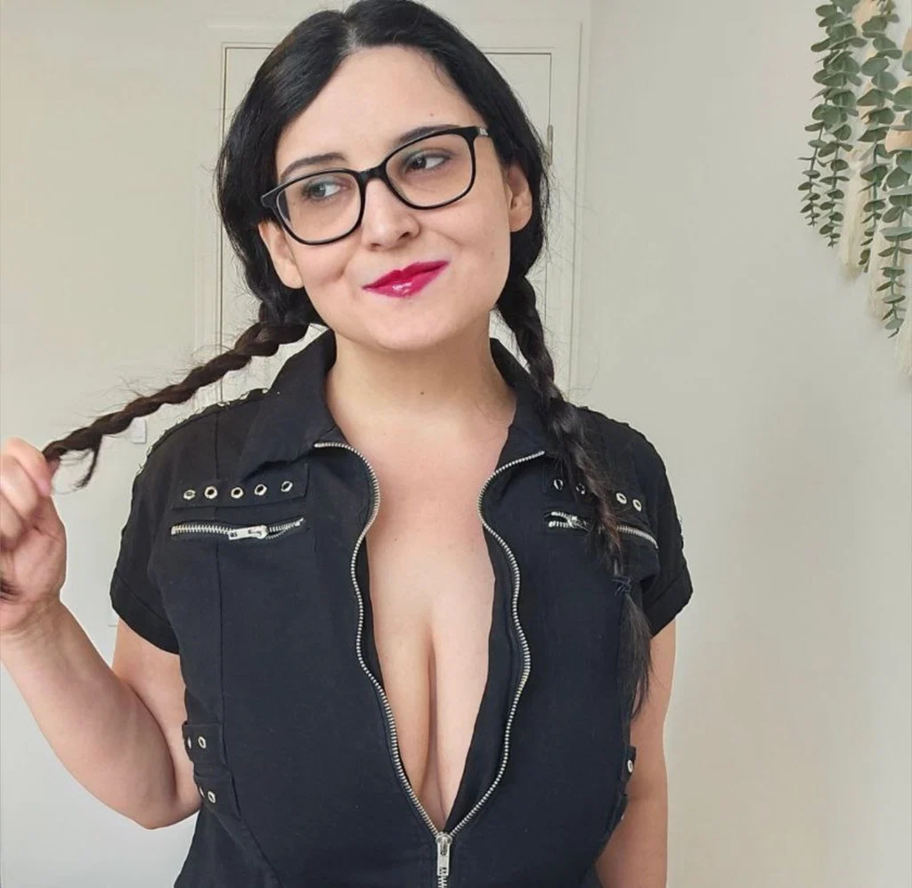 💜 Violet ⭐ Magic Pussy 😇's avatar