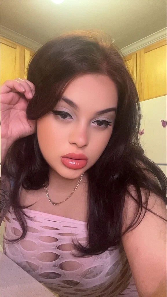 Kat 💋's avatar