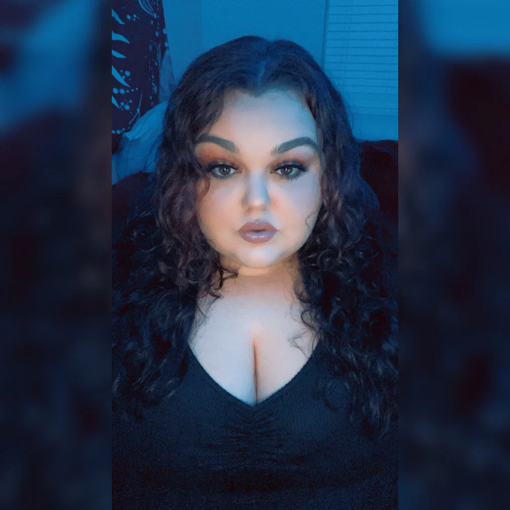 Emmie 🍒
