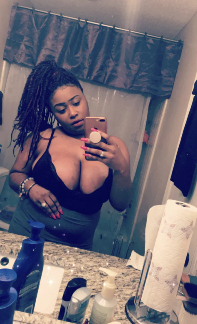 Mariah profile banner