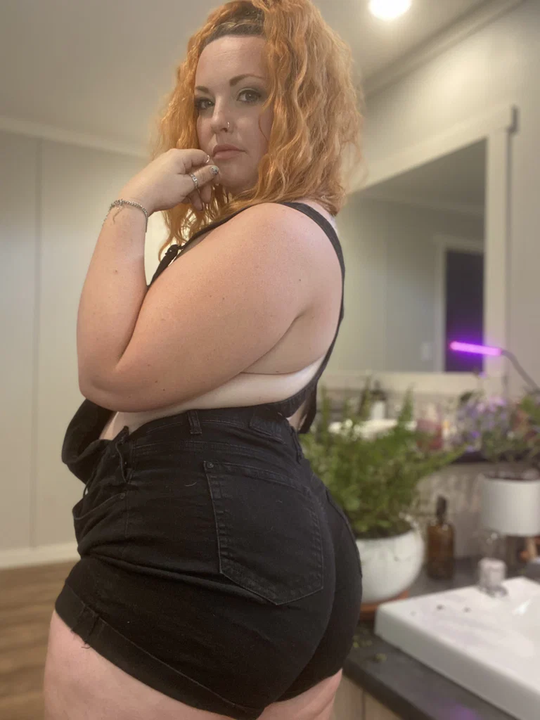 Lady Kay's avatar