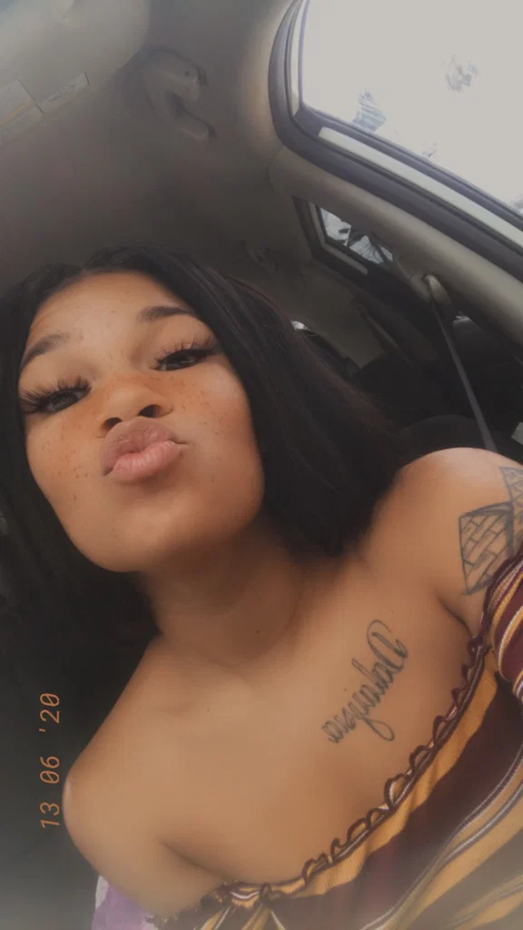 Kami💦🍯's avatar
