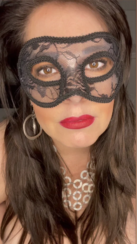 Sara Vander Vos's avatar