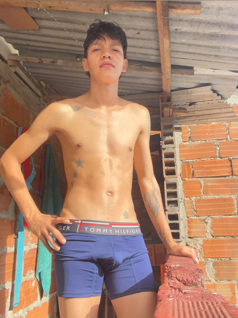Logan sarmiento's avatar