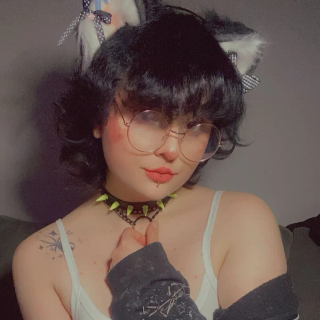 🐱 Whiskers 🐱's avatar