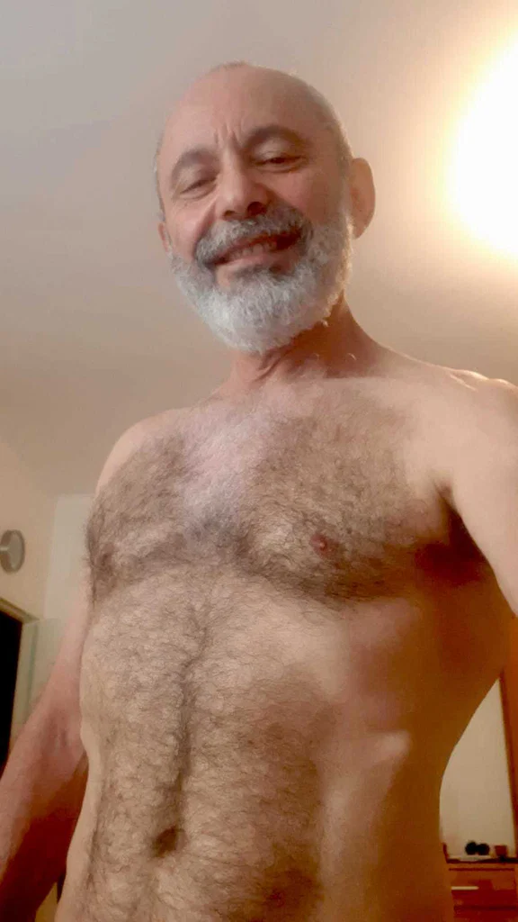 Cuban Daddy in Berlin!'s avatar