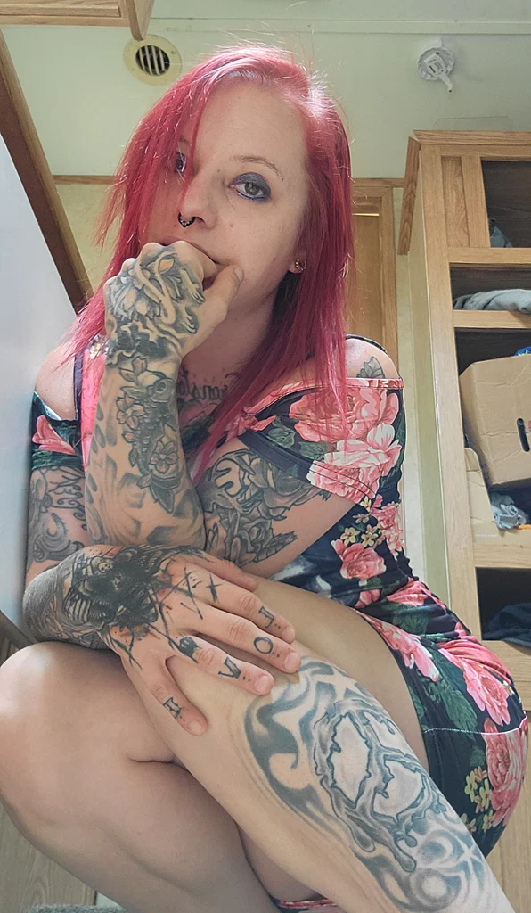 Tatted Aquari's avatar