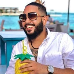 Adrian E. Pineda Peña's avatar