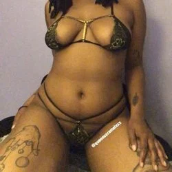 Queen Caramel *under construction*'s avatar