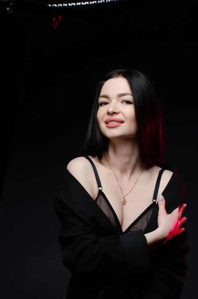 Polina Savina's avatar
