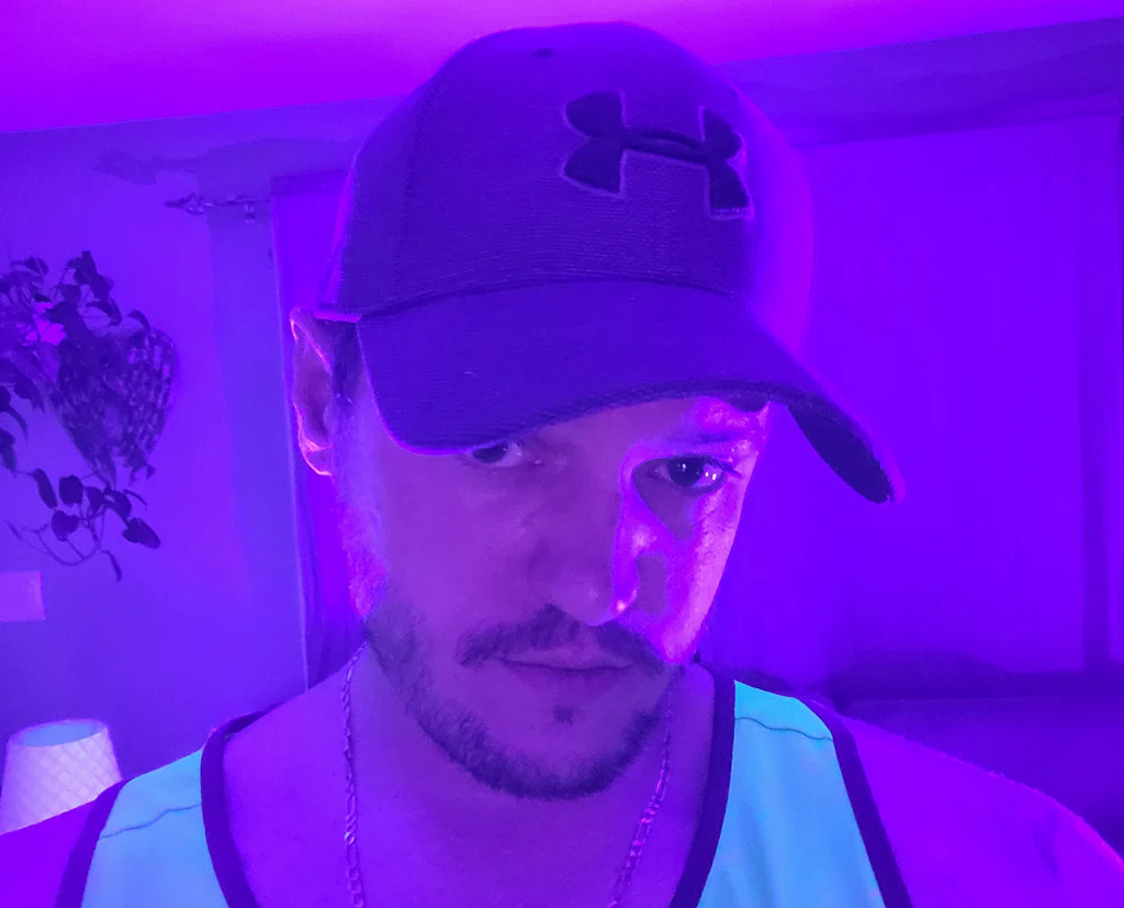 DaddyUViolet