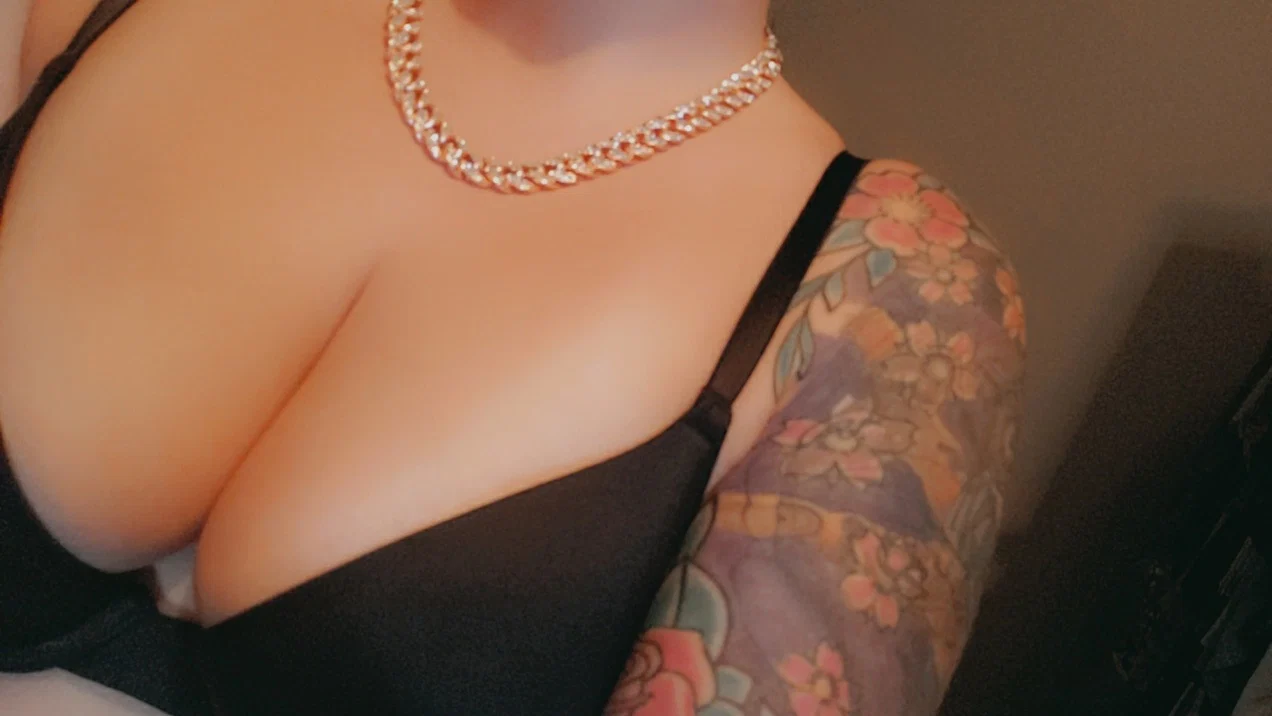 Adrianna profile banner