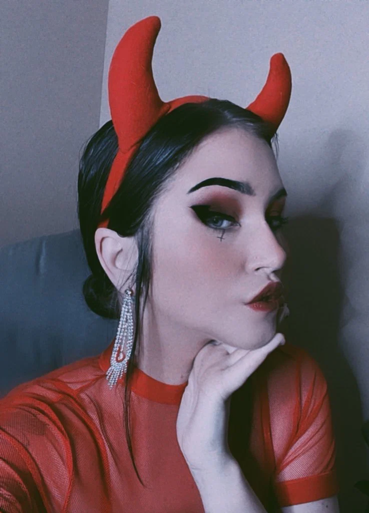 Demoness Mina's avatar