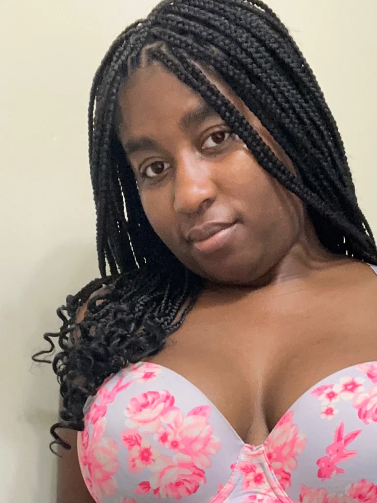 Olivia Lily Fox's avatar