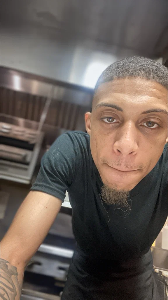 MR. For3ign3D's avatar