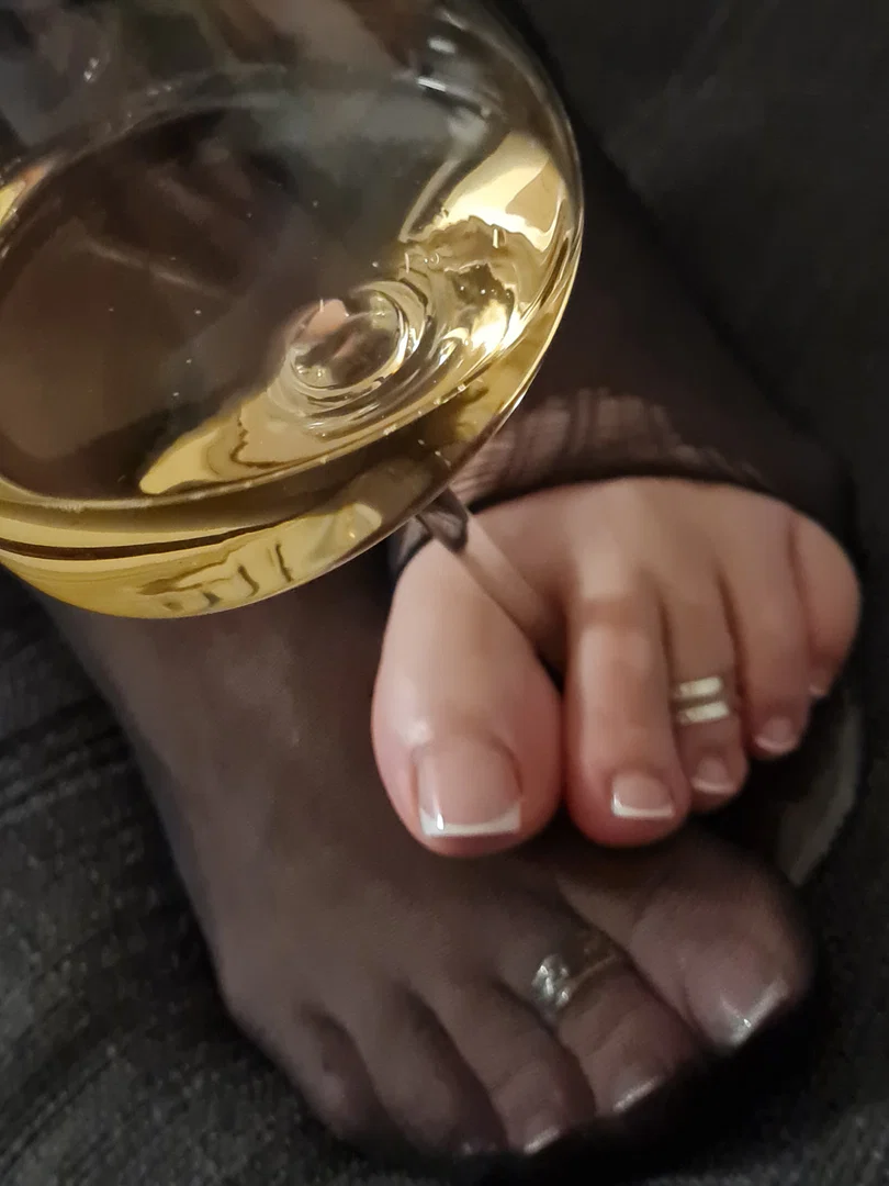 Sweet Feet Mia profile banner