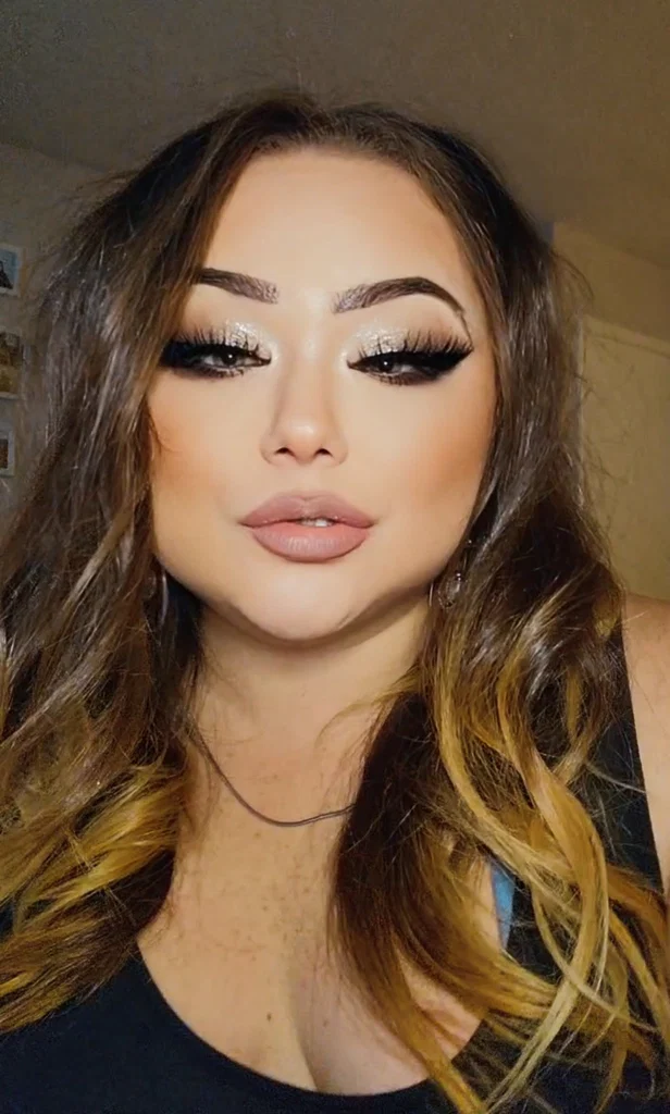 Madi Marie's avatar
