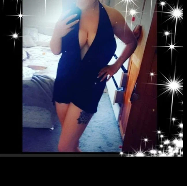 Lottie (Busty Babe )'s avatar