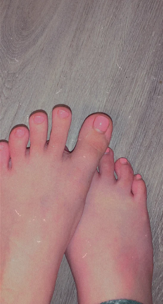KittyFootKat's avatar