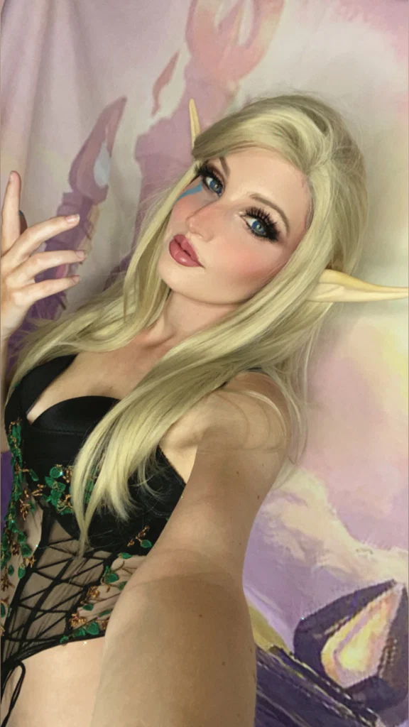 Alrevia (Dark Lady)
